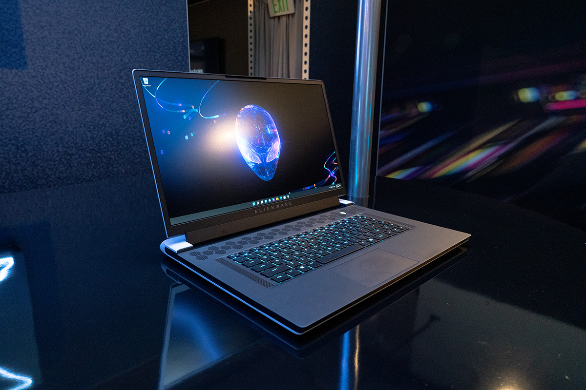 Alienware x17r2 1